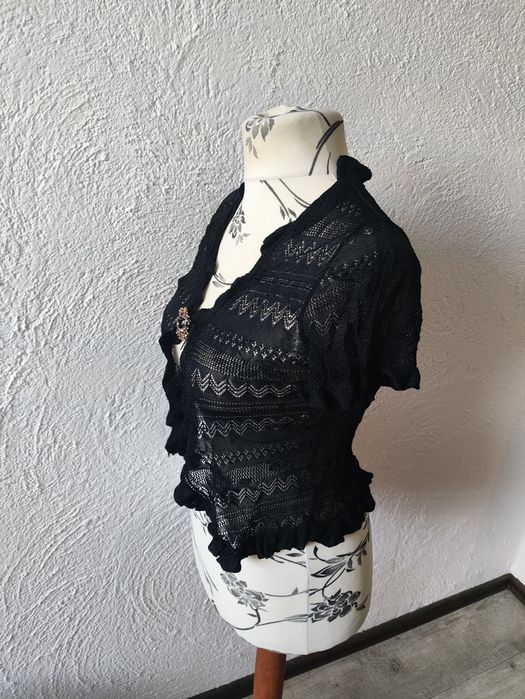 Koronkowe krótkie czarne bolerko damskie 36 S koronka elastyczne