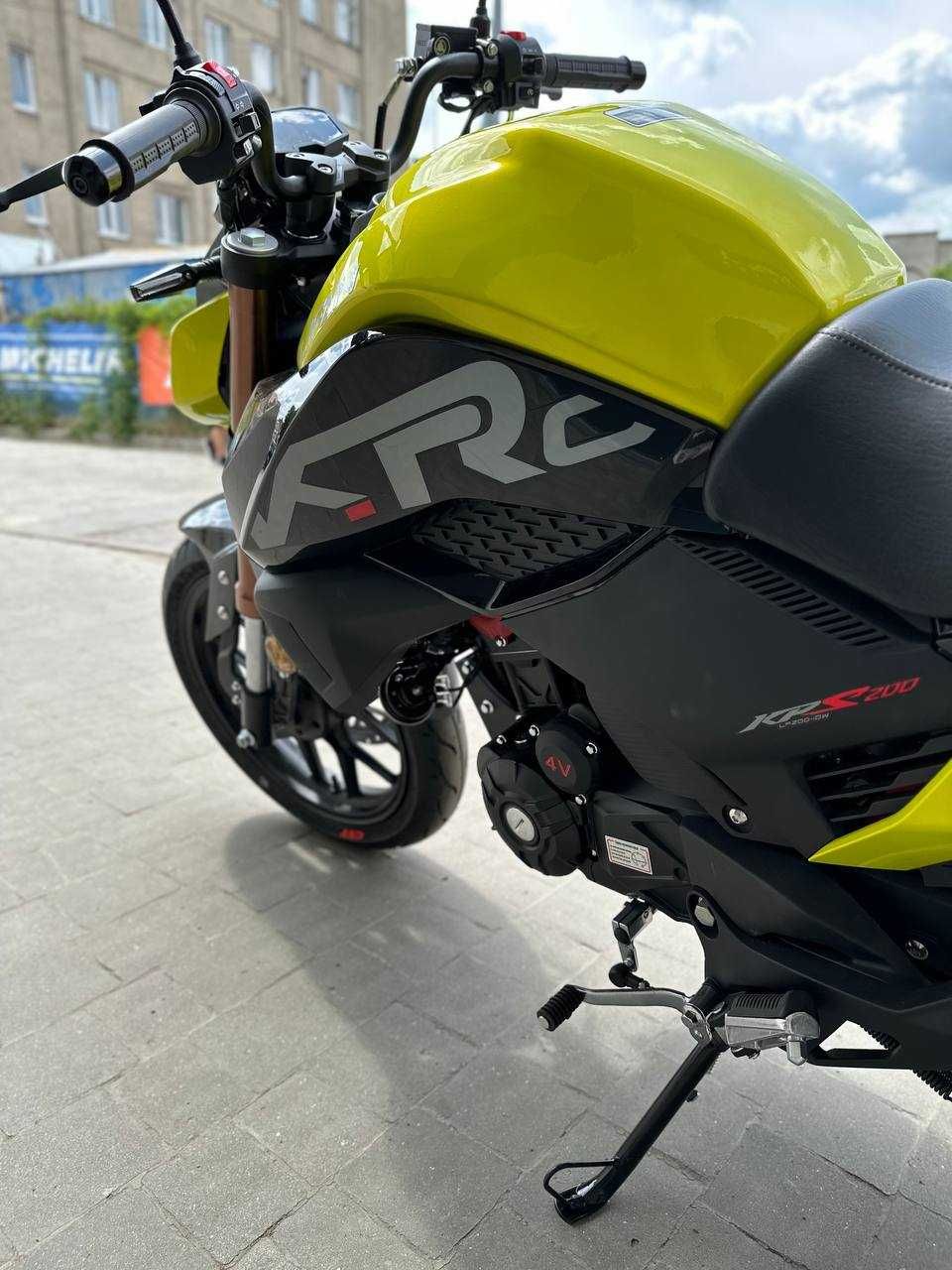 Мотоцикл Lifan KPS200