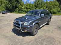 Mitsubishi l200 2005