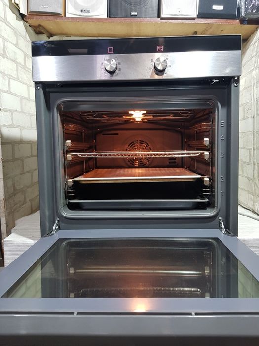 Електрична духовка/электрическая духовка Siemens HD 300550 б/у з Німеч