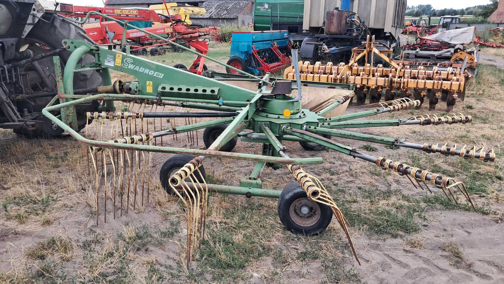 Zgrabiarka   KRONE SWADRO 461 Kuhn GA 4521 KARUZELA   gm masterdrive