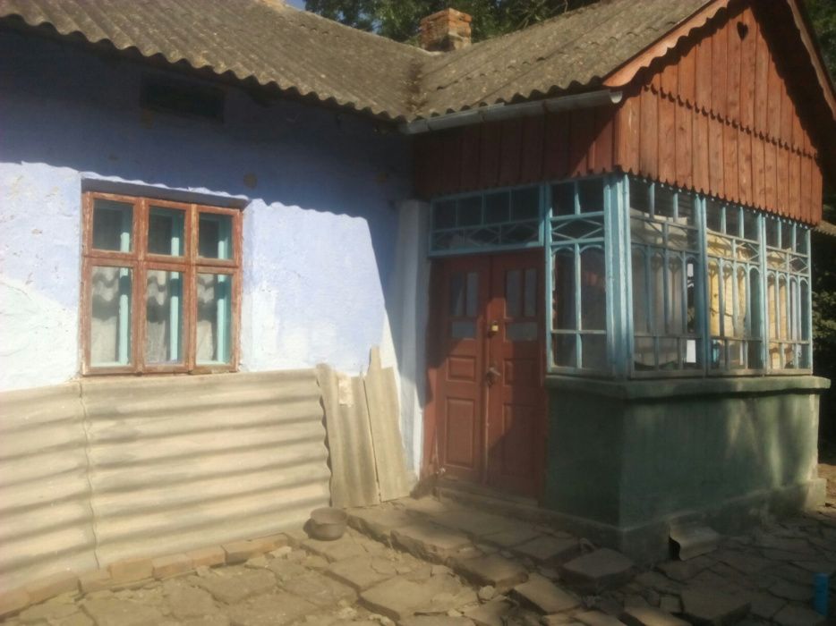Господарство у селі Ласківці. З меблями. Увага, ціну знижено