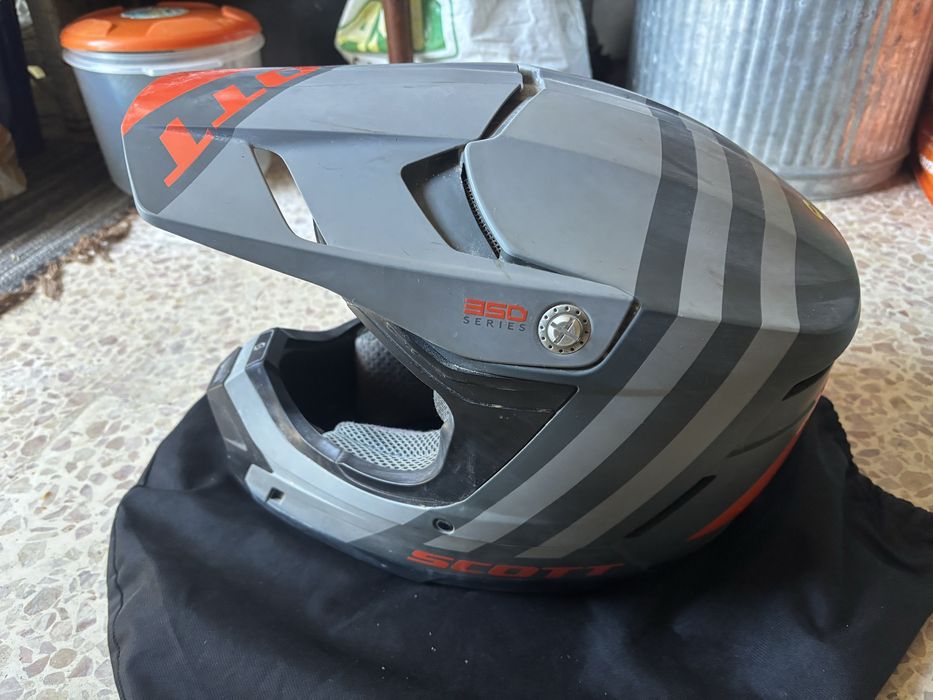 Capacete Scott L (59-60)