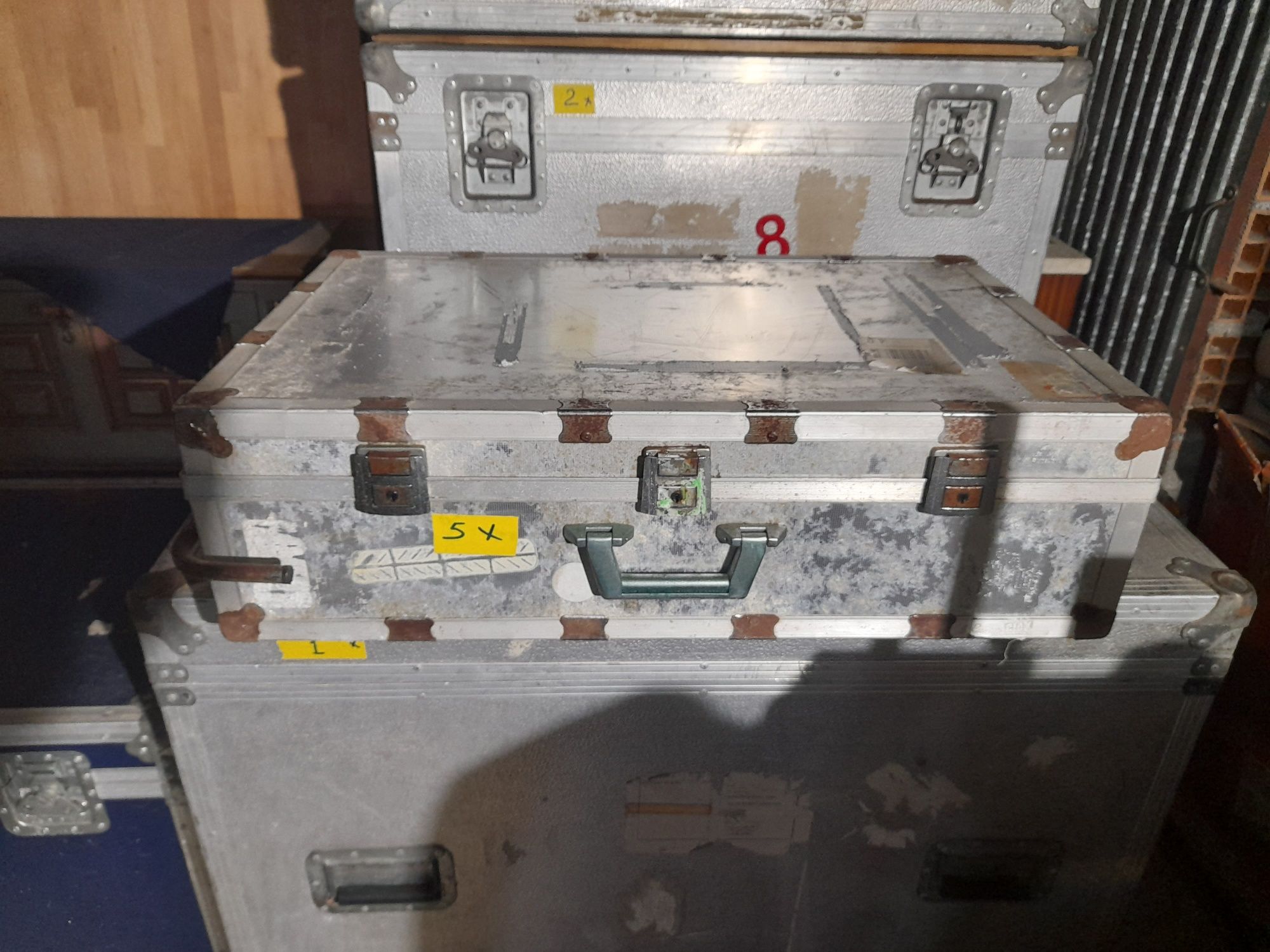 Caixa transporte rígida