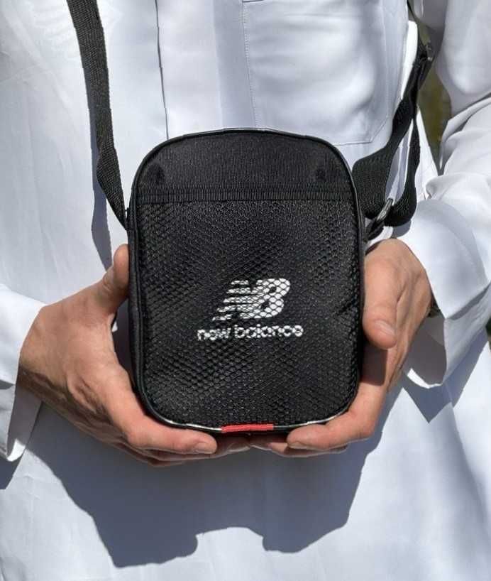 Чоловіча барсетка Nike чорна через плече для міста