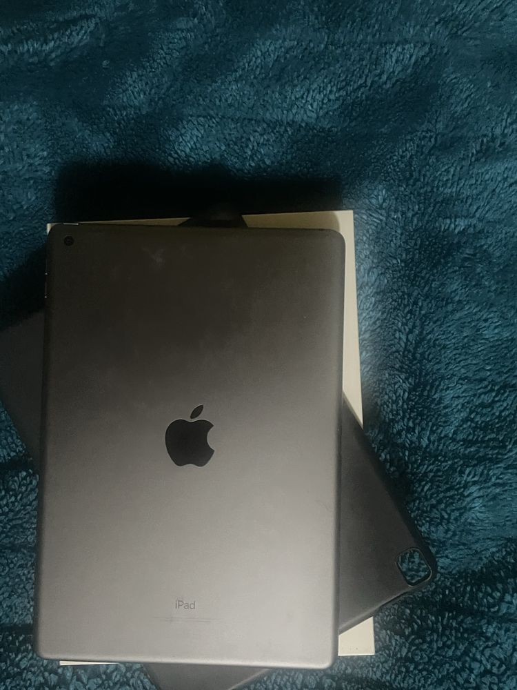 IPad 9th gen, 64Gb