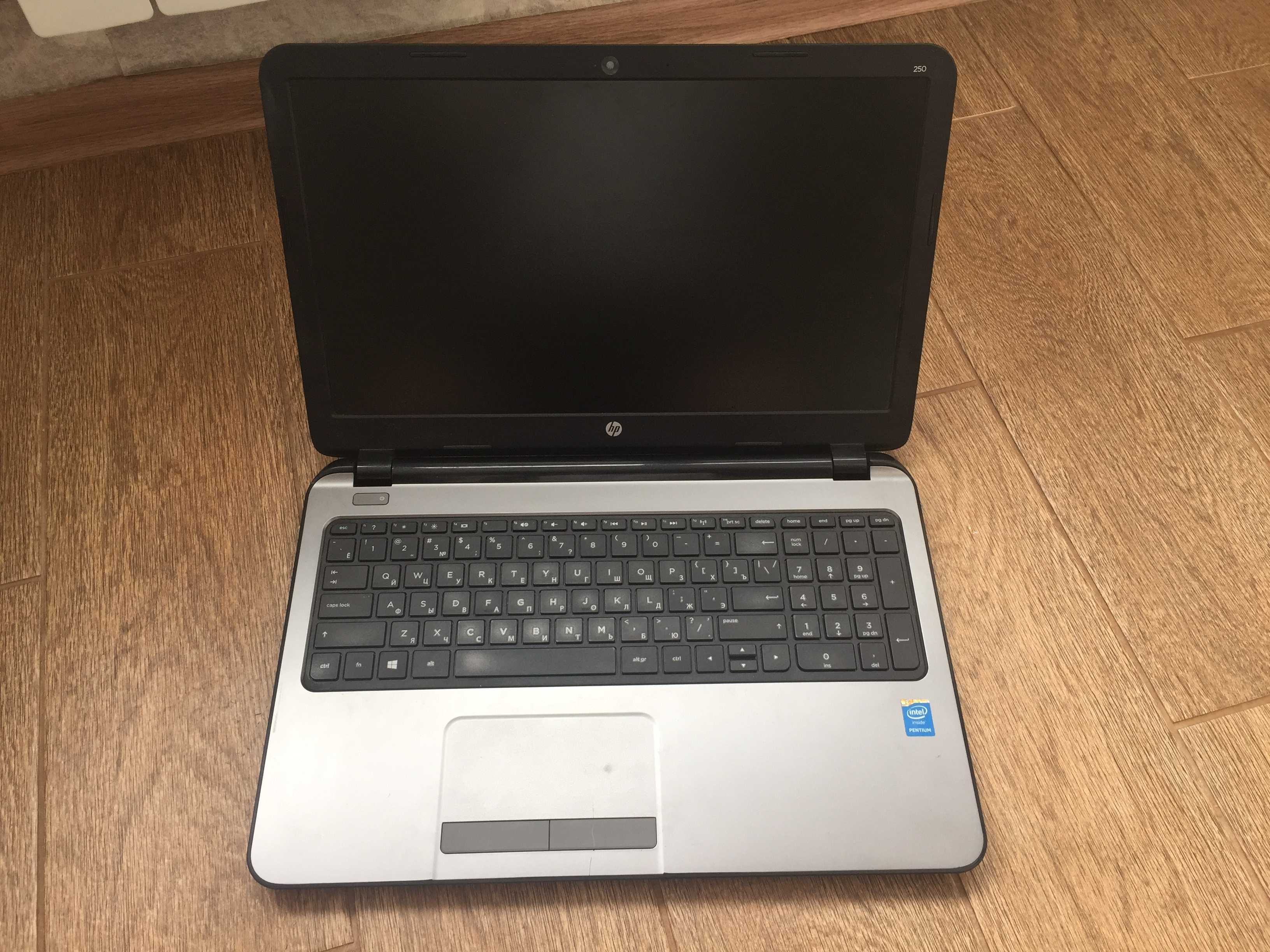 Ноутбук HP 250 G3