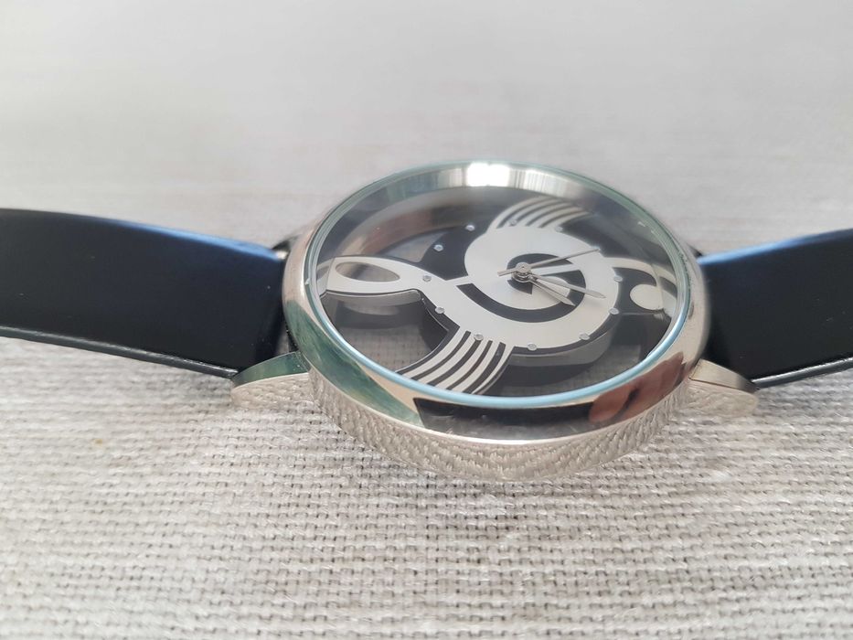 Zegarek nareczny przezroczysty klucz wiolinowy gadzet muzyczny meloman