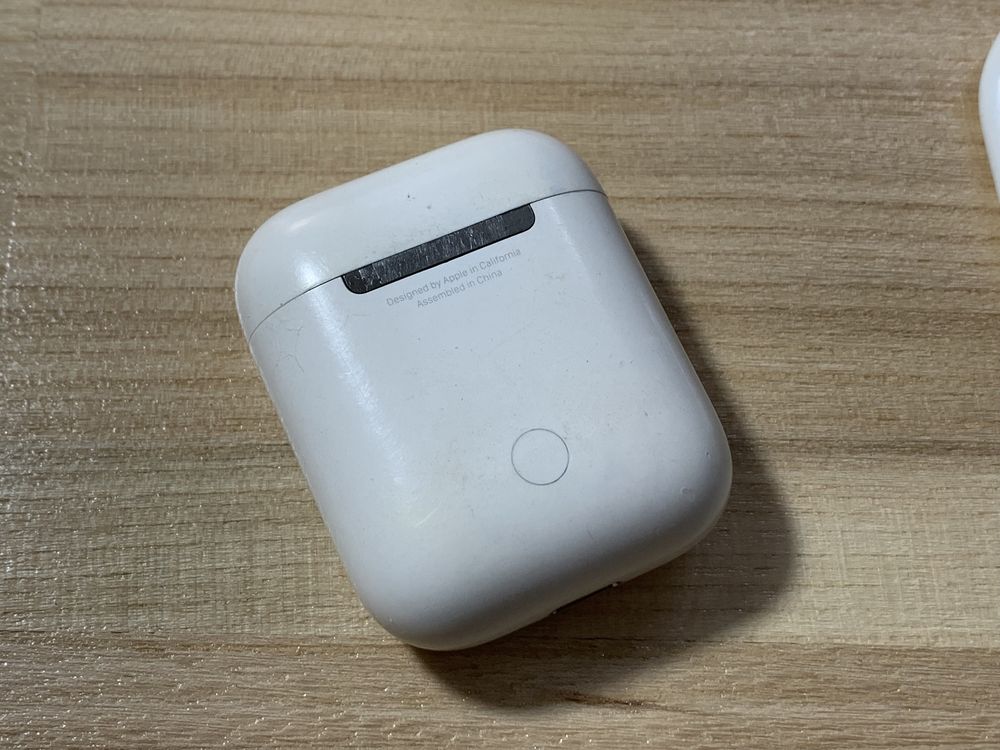 AirPods 1 Series