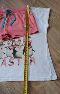 Letni zestaw biały t-shirt madagaskar +różowe spodenki by Young style.