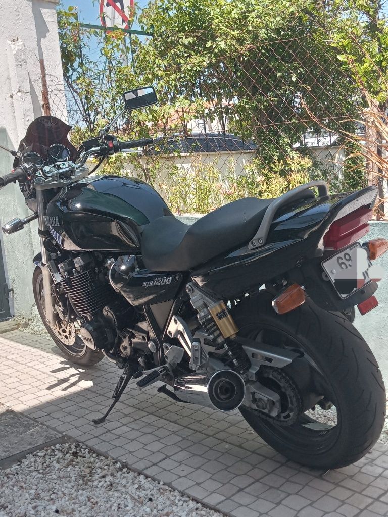 Yamaha Xjr1200  uma Classica sempre atual.