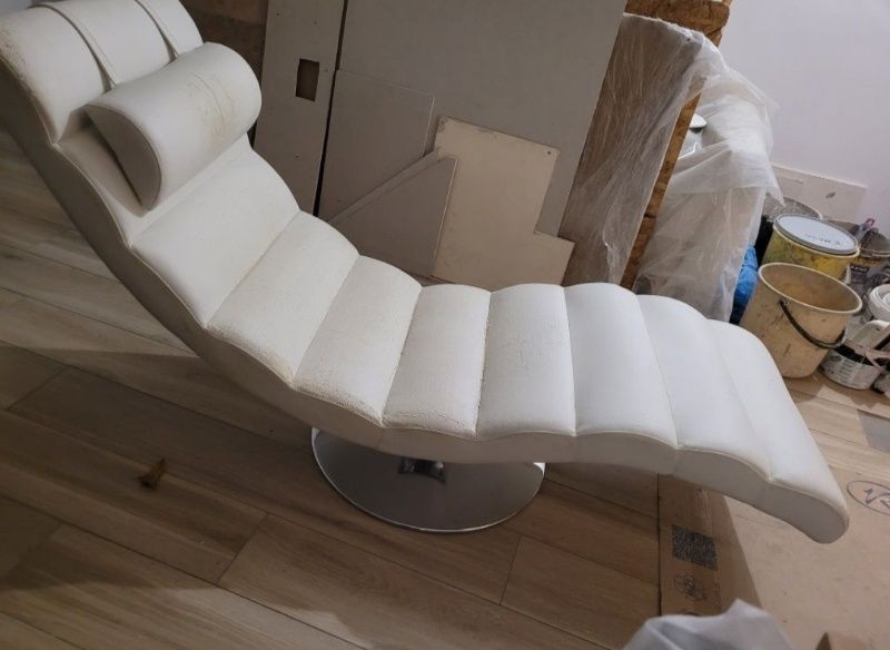 Szezlong Agata biały