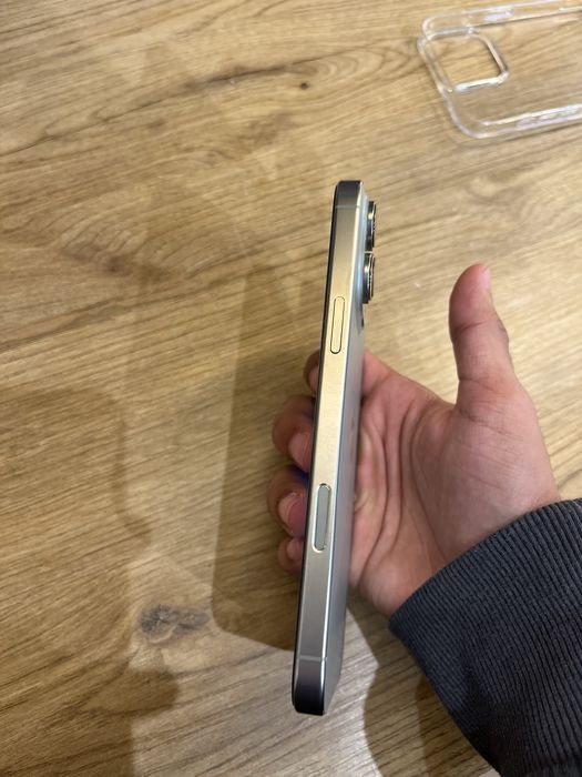 iPhone 16 pro max titanium 256gb