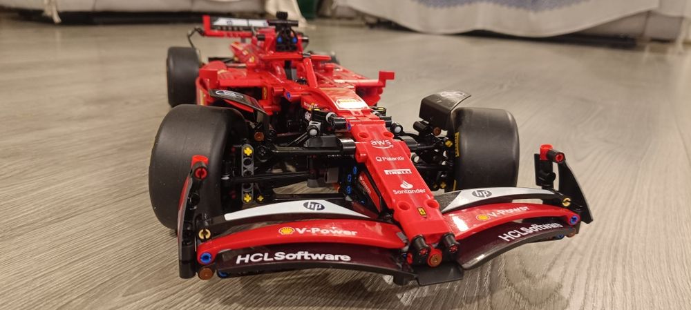 Réplica Lego F1 Ferrari SF-24