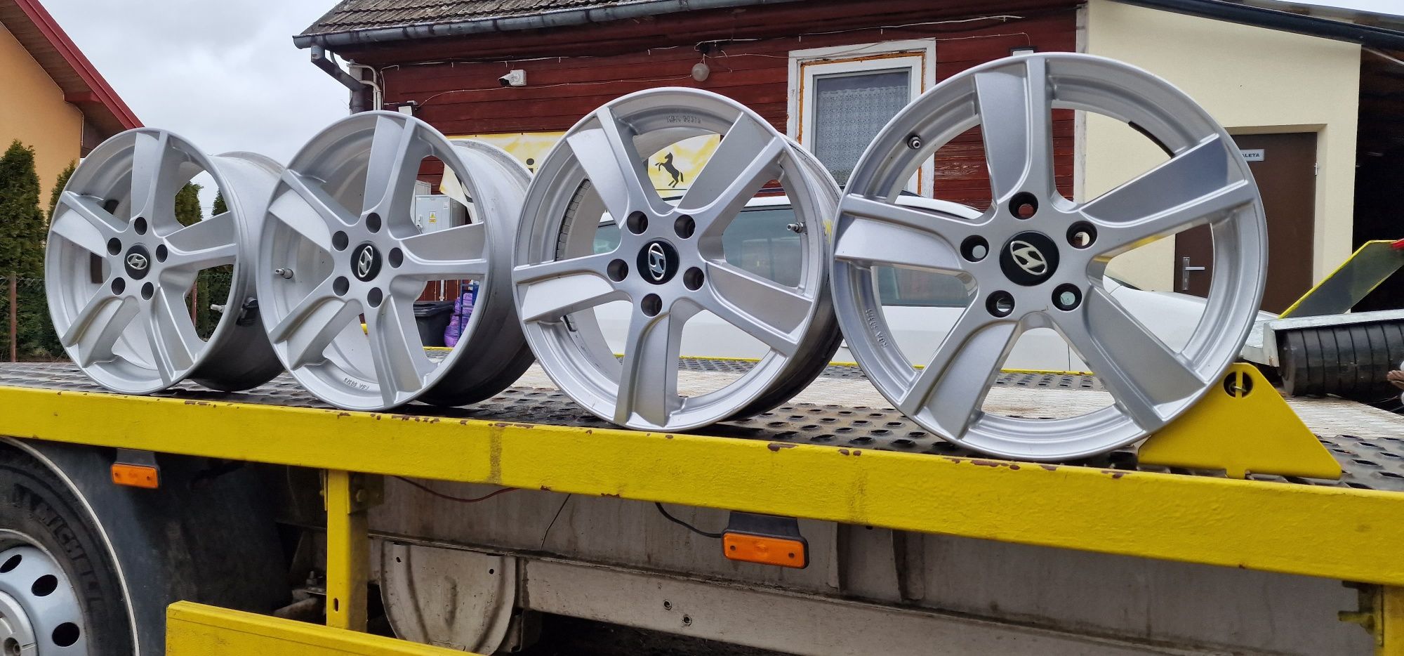 Felgi Aluminiowe Hundai I40 R16 5x114.3 ET40-6.5J +czujniki TMS