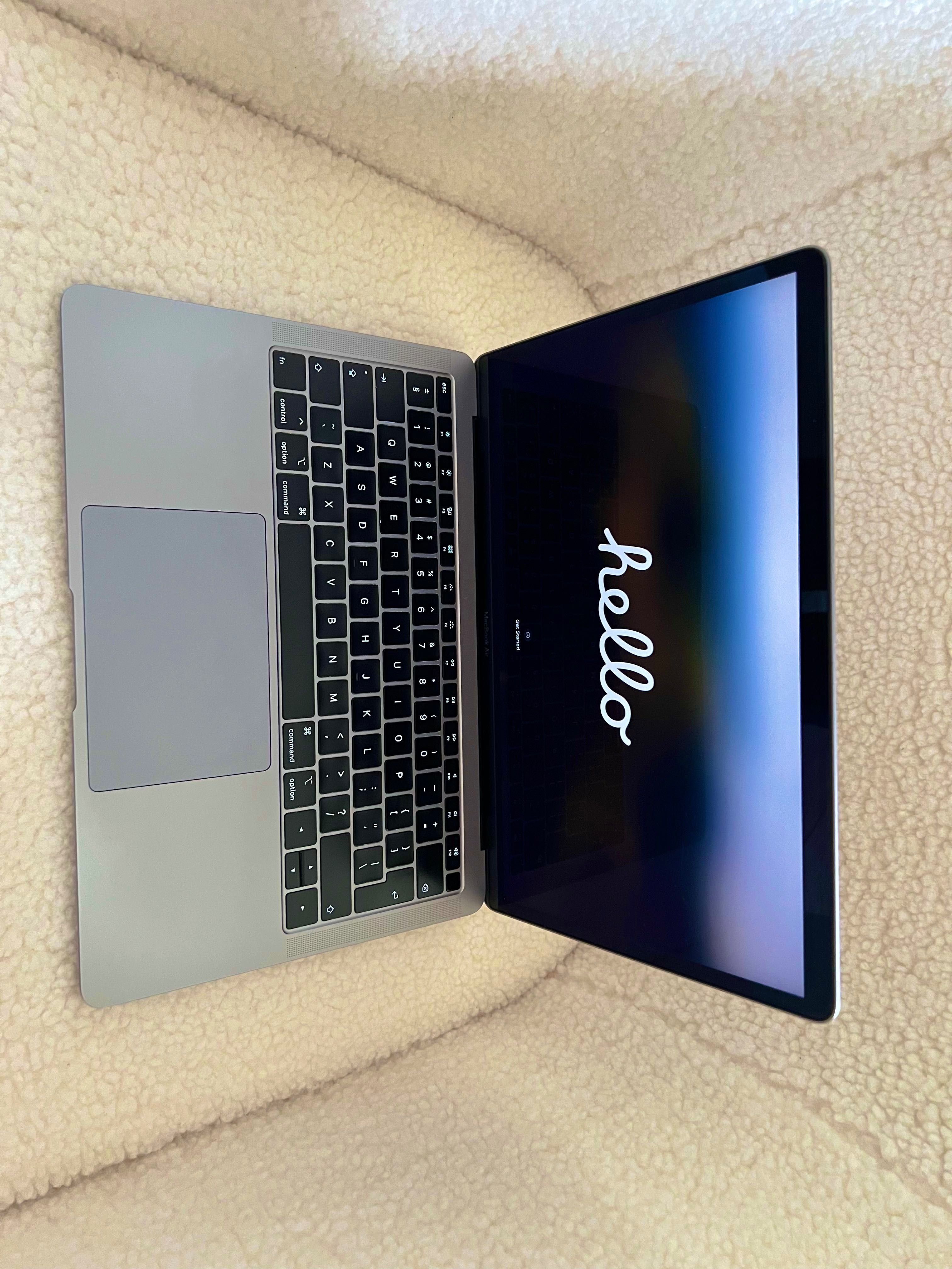 Macbook Air 2018 13,3" Intel Core i5 8 GB / 128 GB stan idealny