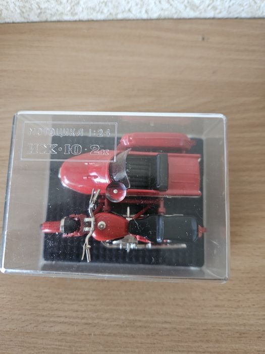 Модель Мотоцикла іж планета ю2к 1/24