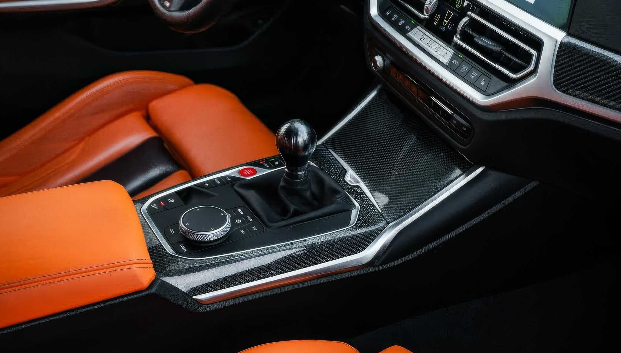 BMW M3      2021