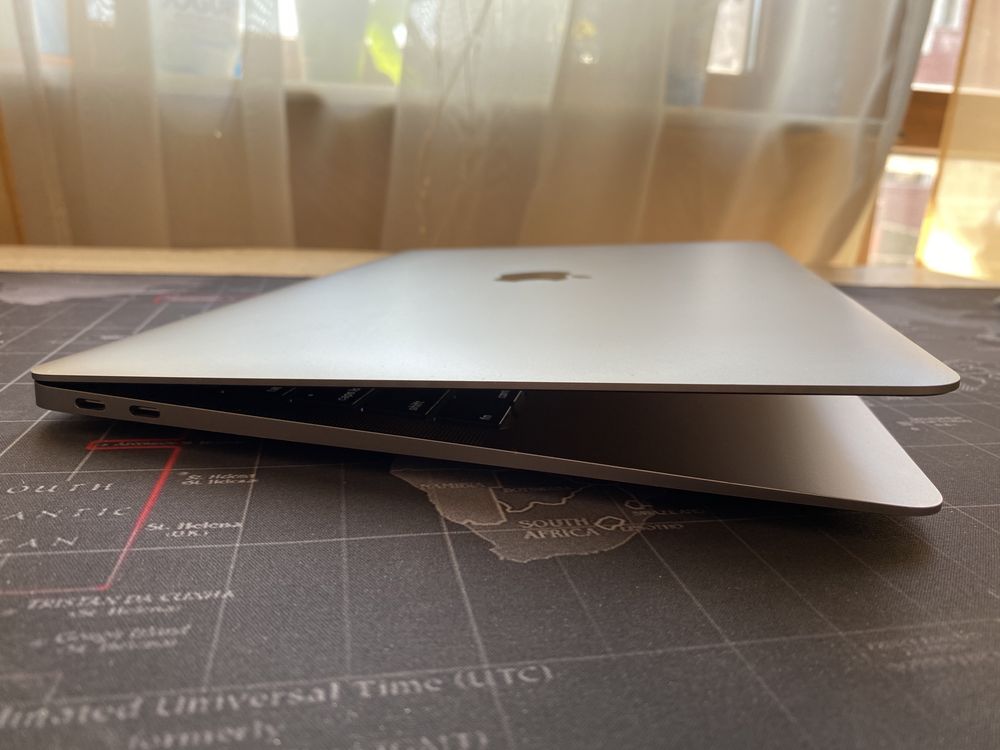 Apple MacBook Air 2020 (i3/8gb/256gb) не m1, Space Gray