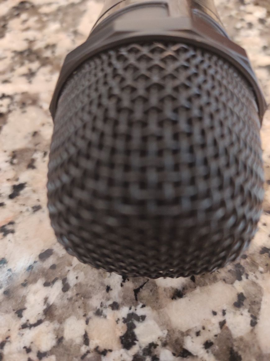 Coluna Bluetooth  c/ luzes   usada 1 vez