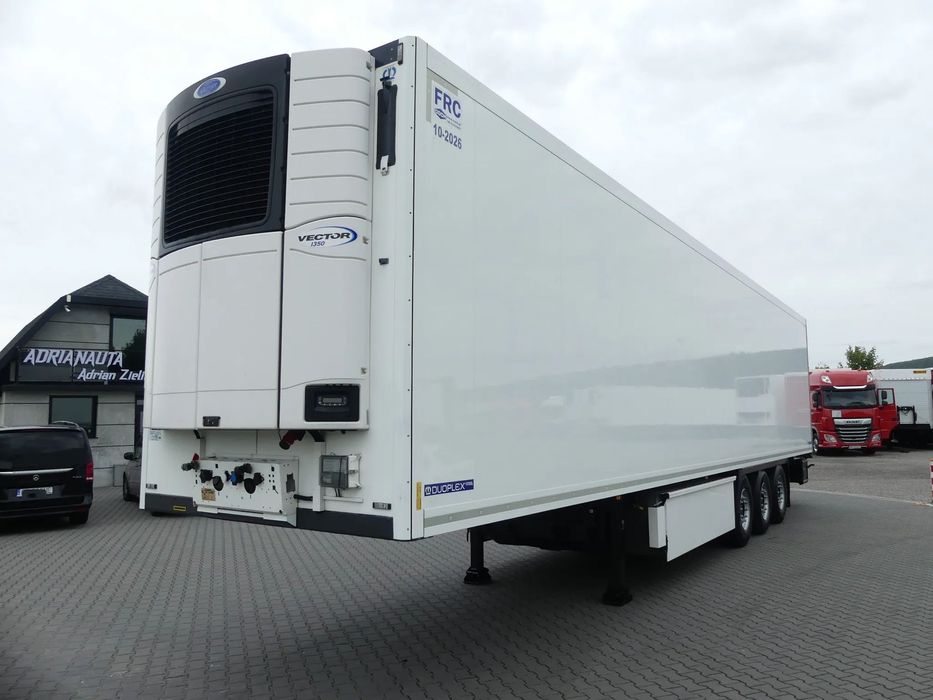 Krone CHŁODNIA / DOPPELSTOCK / OŚ PODNOSZONA / 5 TYS MTH /  AGREGAT CARRIER spalinowo elektryczny / Komplet belek / Drukarka /