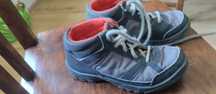 Buty Decathlon r 35 dla chłopca