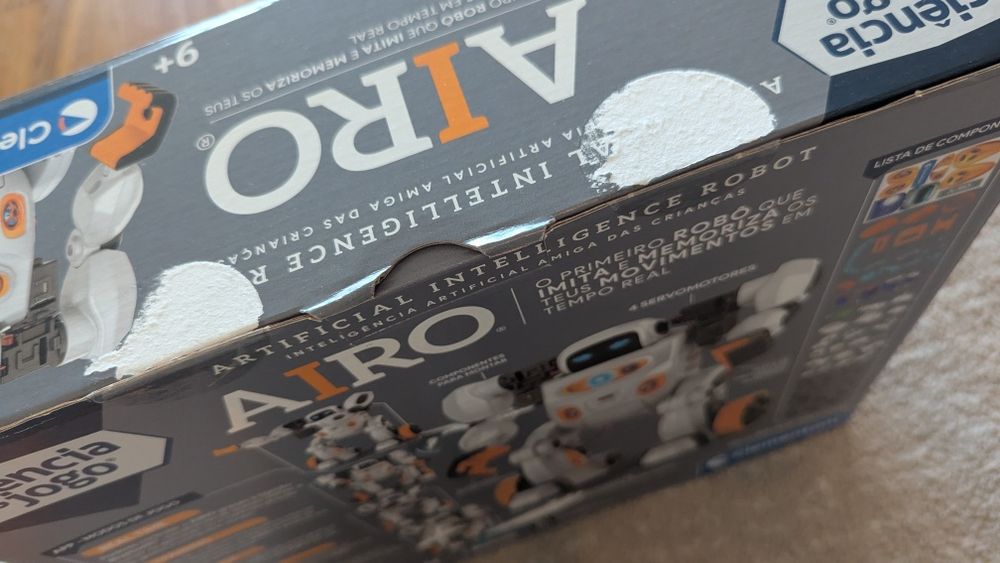 Robot AIRO para criancas