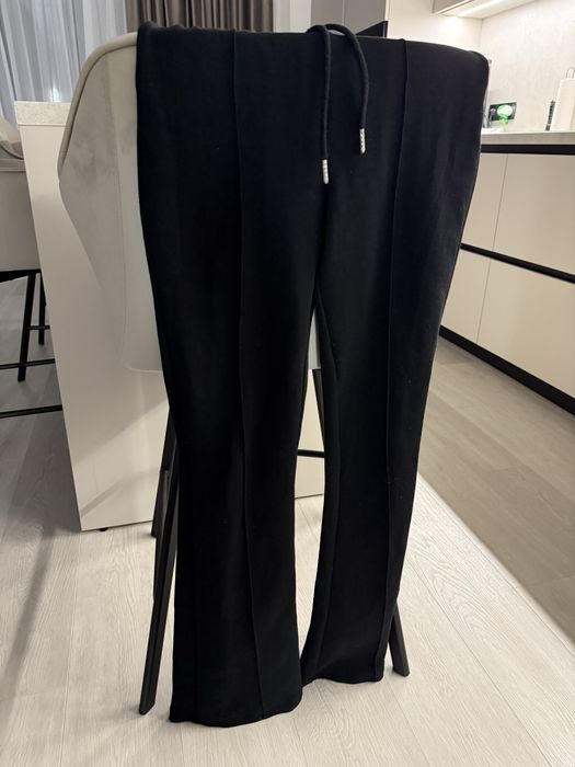 Продам костюм Zara, розмір Xs-S