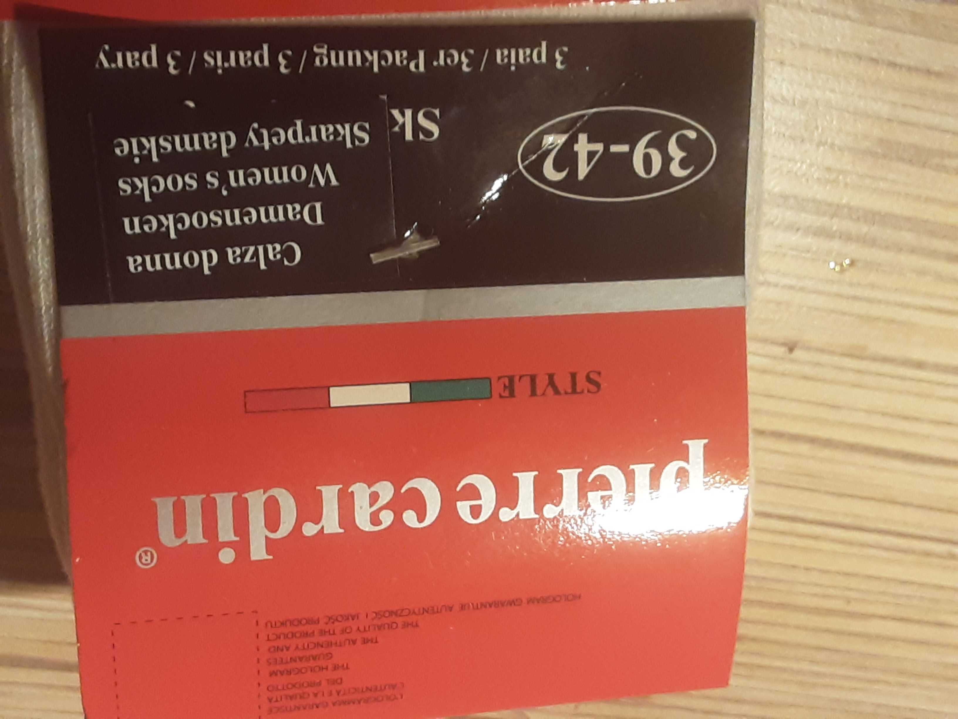 Pierre Cardin - 3 pary skarpet, rozmiar 39-42, białe, czarny napis