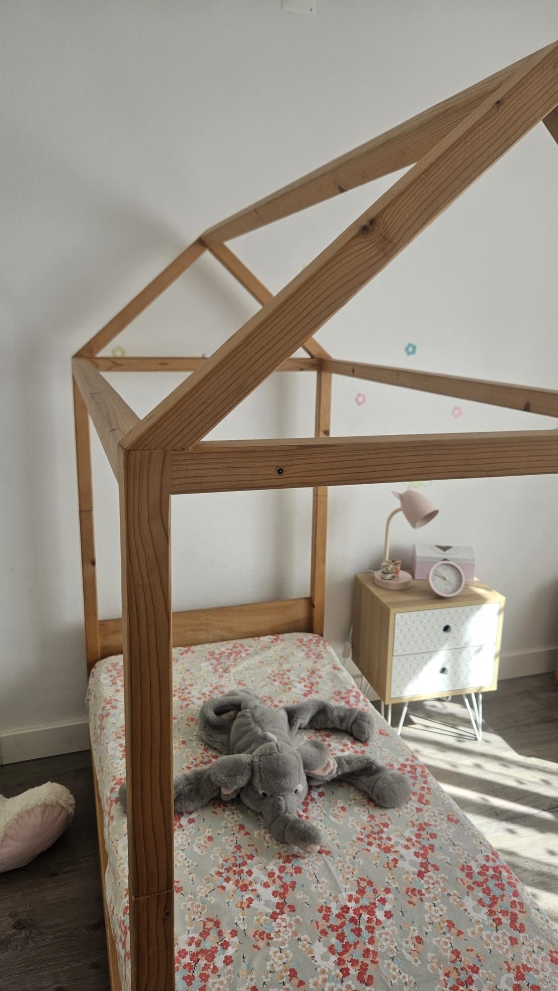 Cama Montessori Criança