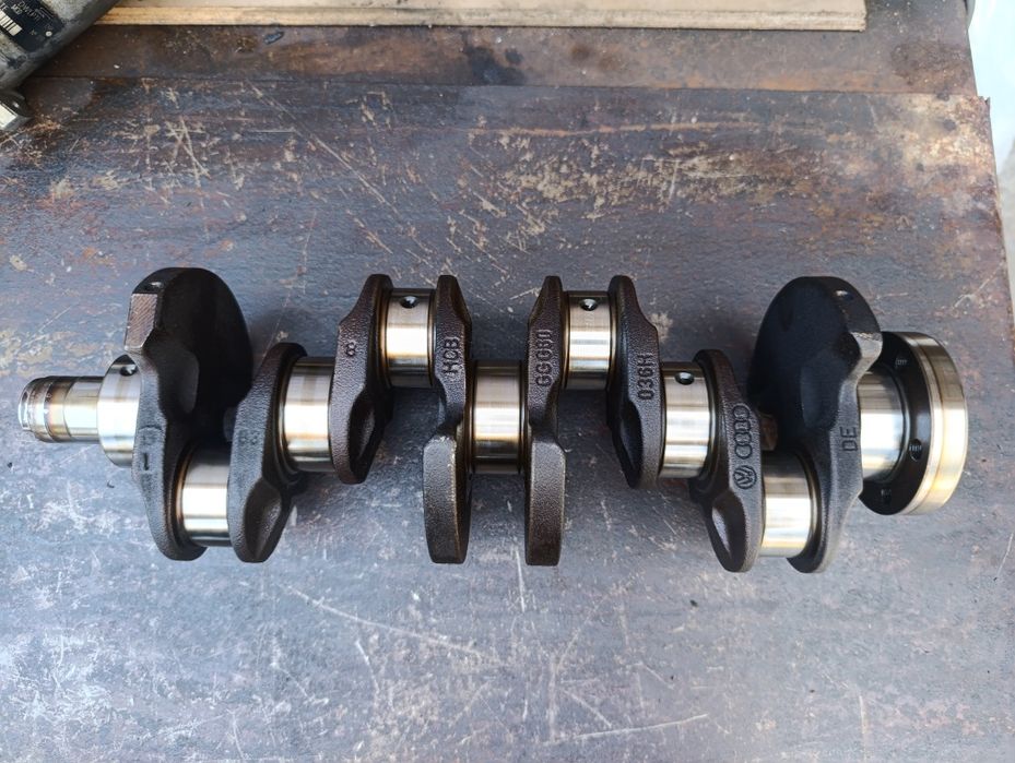 Колінвал 1.4 16V Гольф 4 Golf 4 номер 036H 036Н