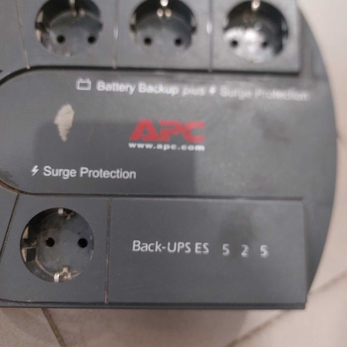 UPS Безперебійник