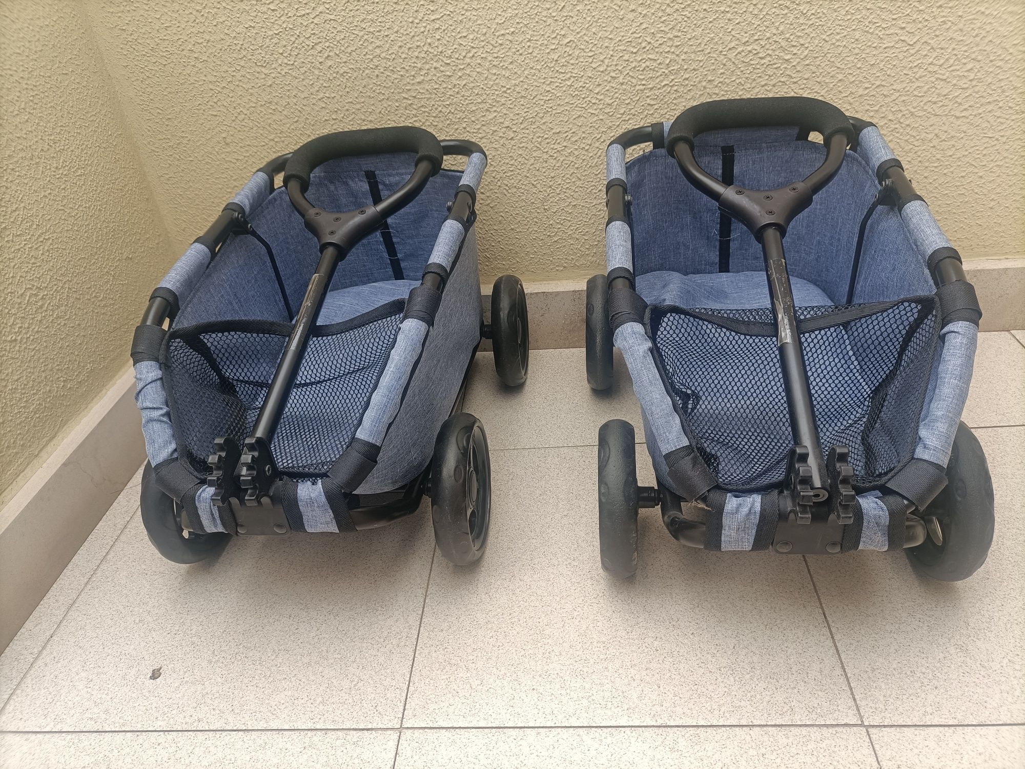 Carrinhos de brinquedo