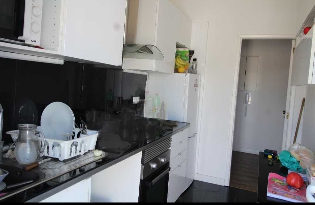 Apartamento T1 com terraço