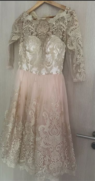 Святкова нарядна, весільна, випускна сукня