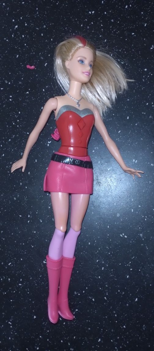 Barbie pequeno defeito