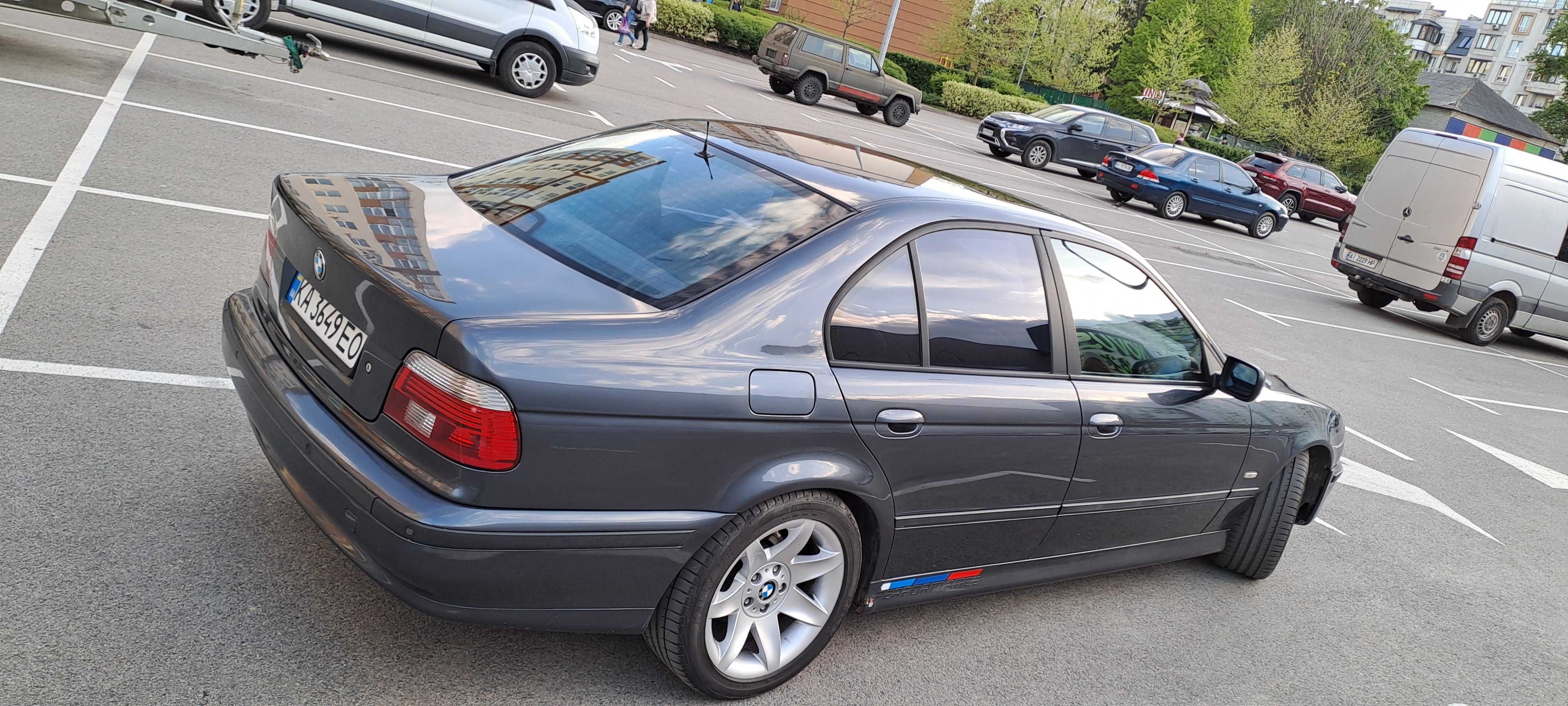 Продам BMW E39 535