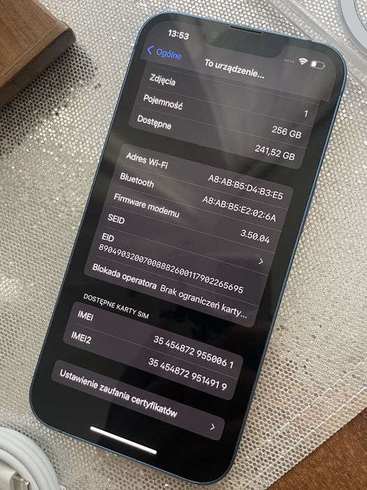 Iphone 13-256GB-niebieski-super stan-akcesoria