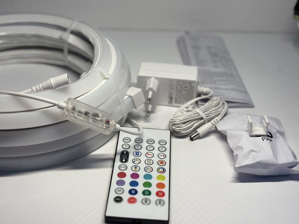 Taśma Neon 5m RGB