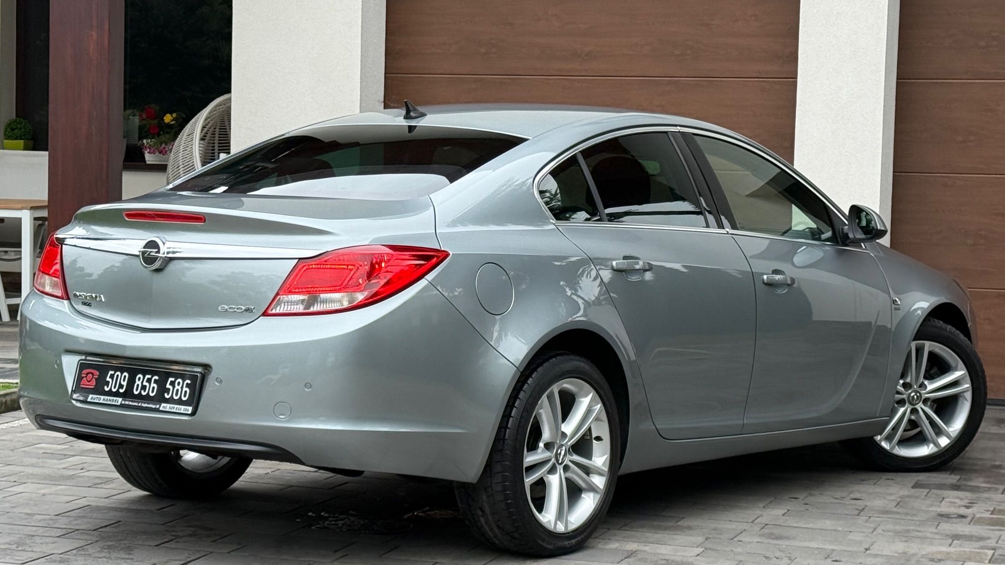 Opel Insignia Z Niemiec/Bnezyna/DużaNavi/Bi-Xenon/Alu18"/Pdc/Klimatron/Asystent/