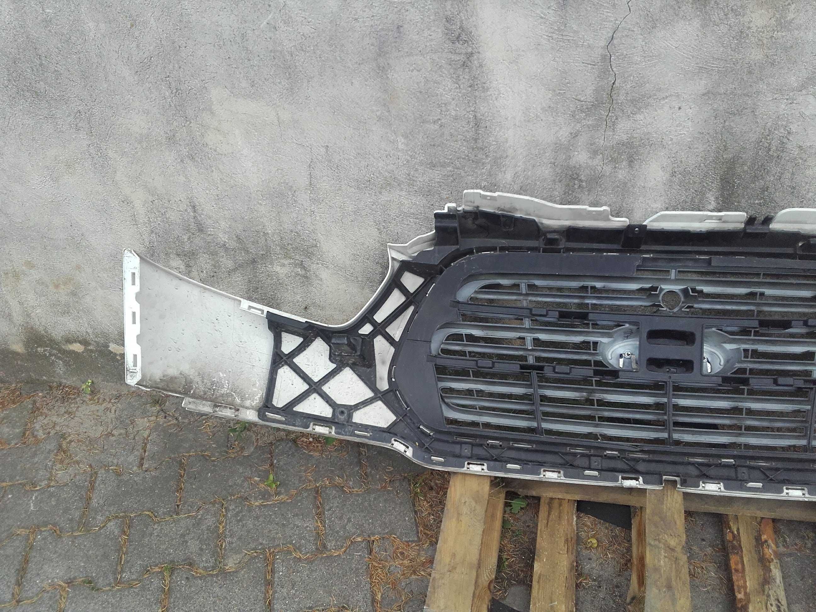 Atrapa grill Ford Transit MK8 013-> nr3237