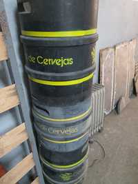 Barris de cerveja