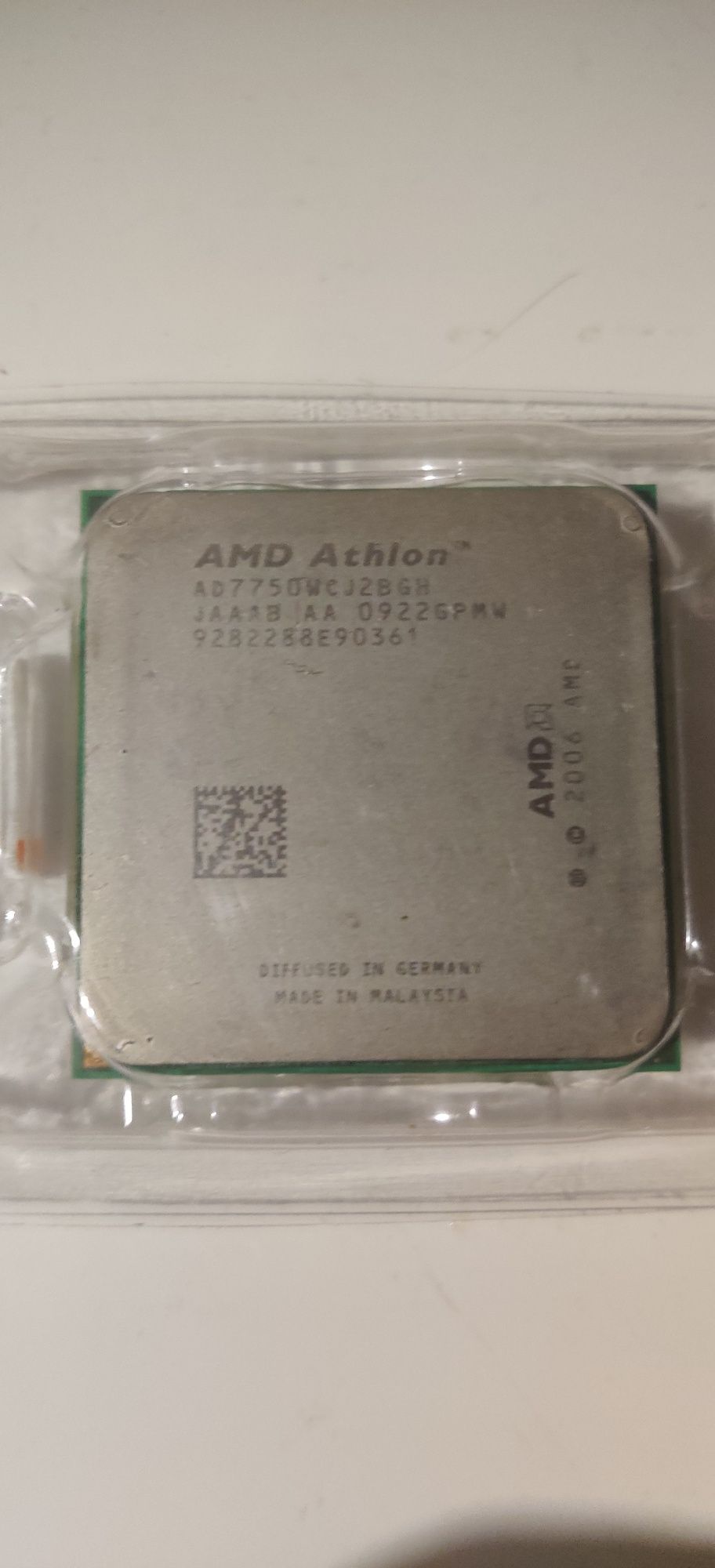 Процесор AMD ATHLON 64 X2 7550 AD7550WCJ2BGH Socket AM2 plus 2.5 ГГц