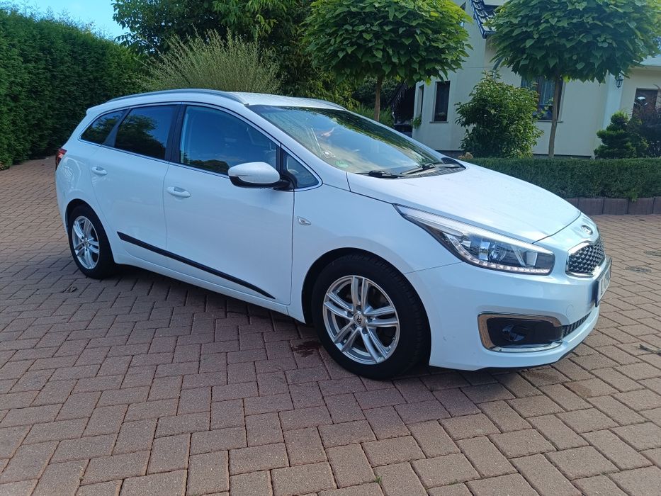 Kia Cee'd 1.6 GDI 2017 rok  Xenon ledy Lift Full opcja
