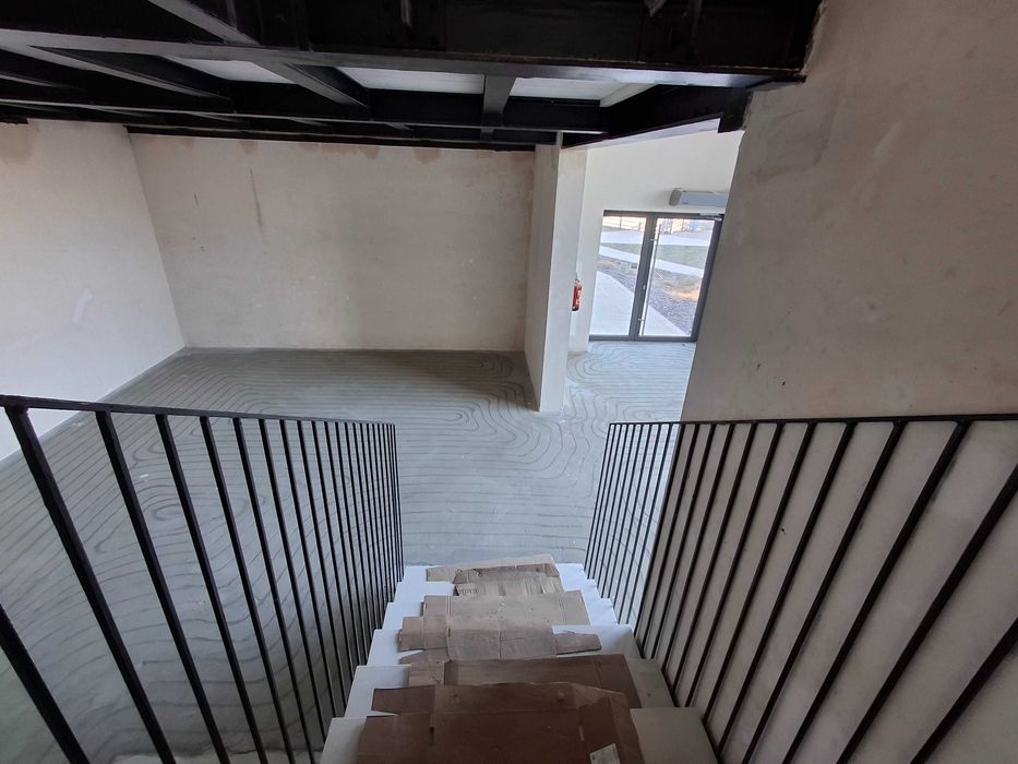 Lokal 146 mkw z antresolą, ogródkiem i widokiem na Odrę (6m wysokości)