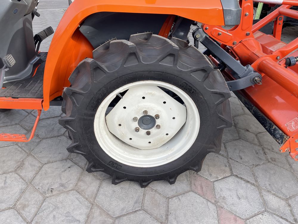 Kubota KT-22 мини-трактор из Японии