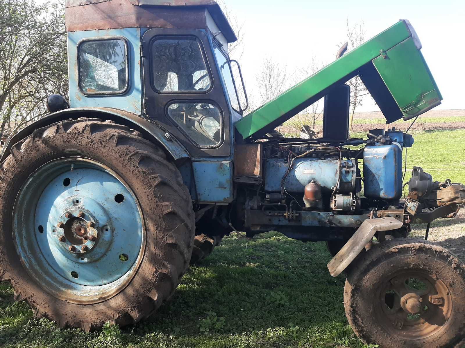 Трактор сільськогосподарський  ХТЗ  Т 40