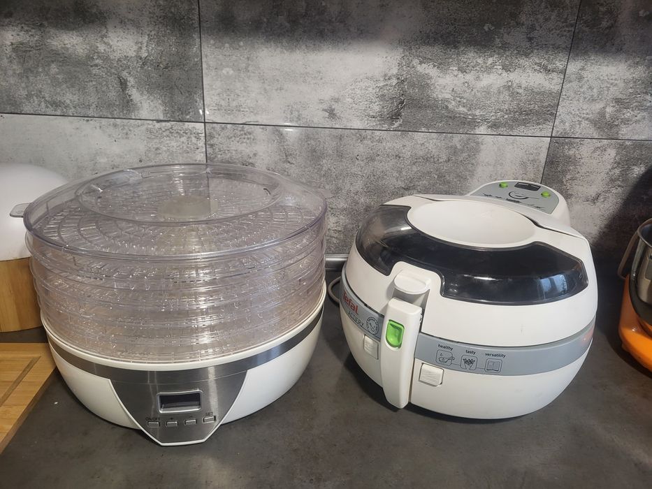 Zestaw AGD frytkownica beztłuszczowa Tefal ActiFry robot suszarka eksp