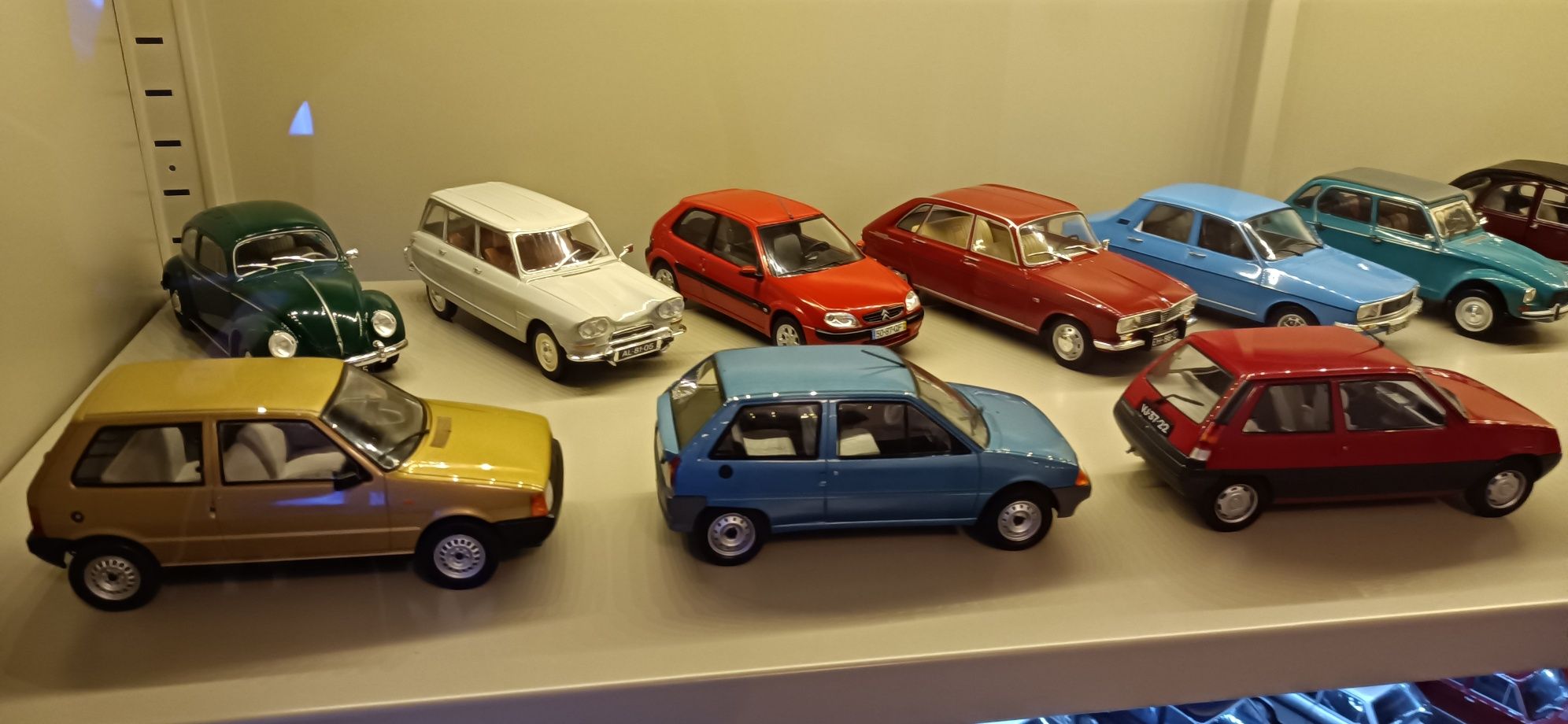 Coleção carros inesquecíveis 1/24 completa