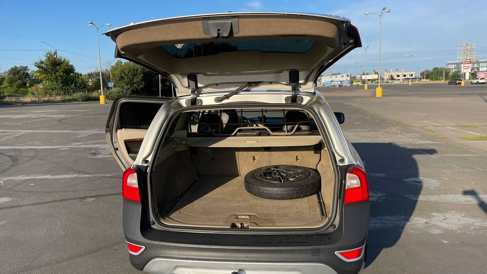 Продам Volvo XC70 2008